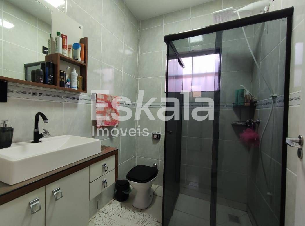 Casa semi-mobiliada com 01 suíte + 01 quarto ilha da figueira - guaramirim