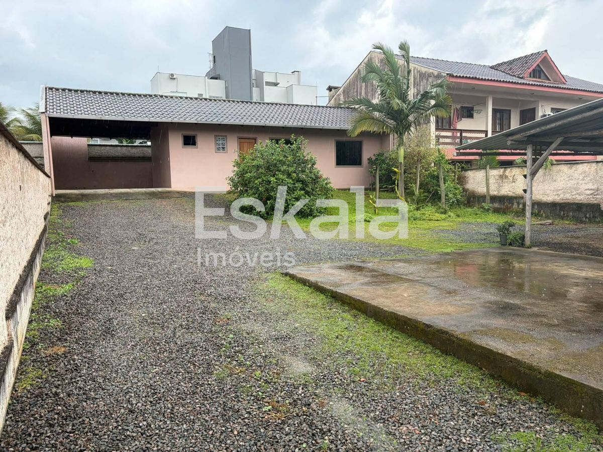 Casa, 1 quarto, 75 m² - Foto 1