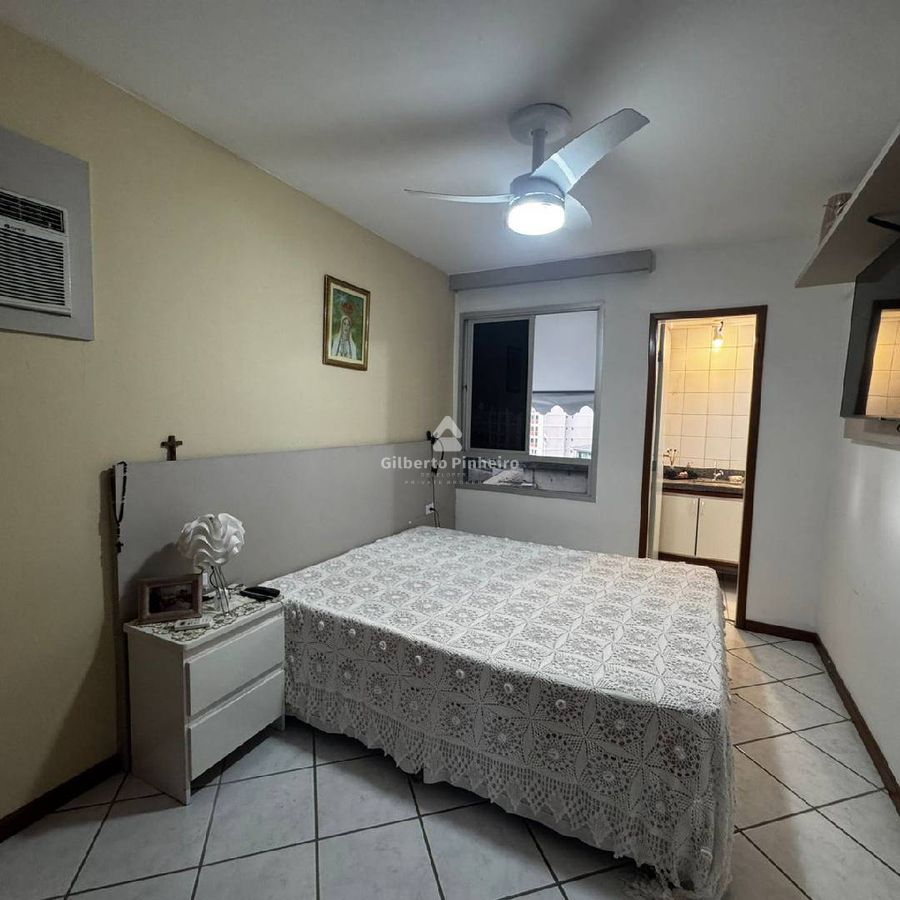 Apartamento à Venda no Centro de Guarapari com 3 Quartos