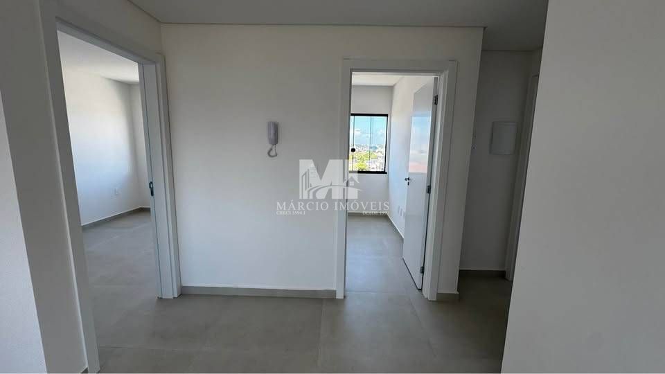 Apartamento com arquitetura moderna- centro- barra velha/sc.