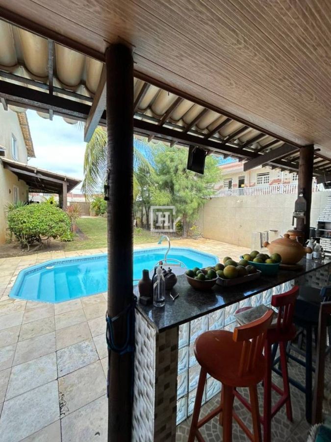 Casa com 5 quartos à Venda, Atalaia - Aracaju