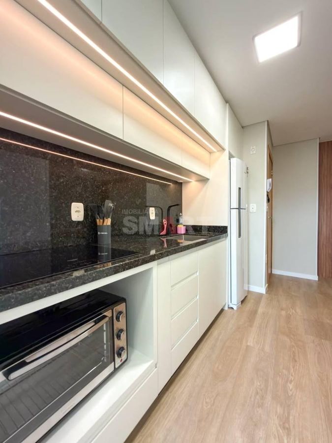 Apartamento mobiliado com 2 quartos na Vila Nova com elevador