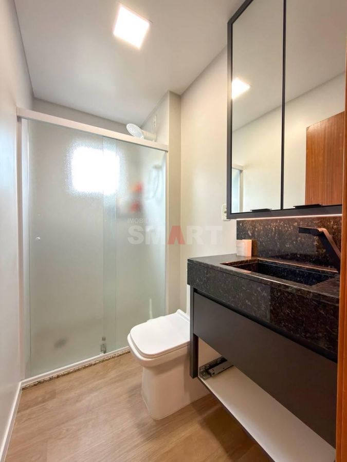 Apartamento mobiliado com 2 quartos na Vila Nova com elevador