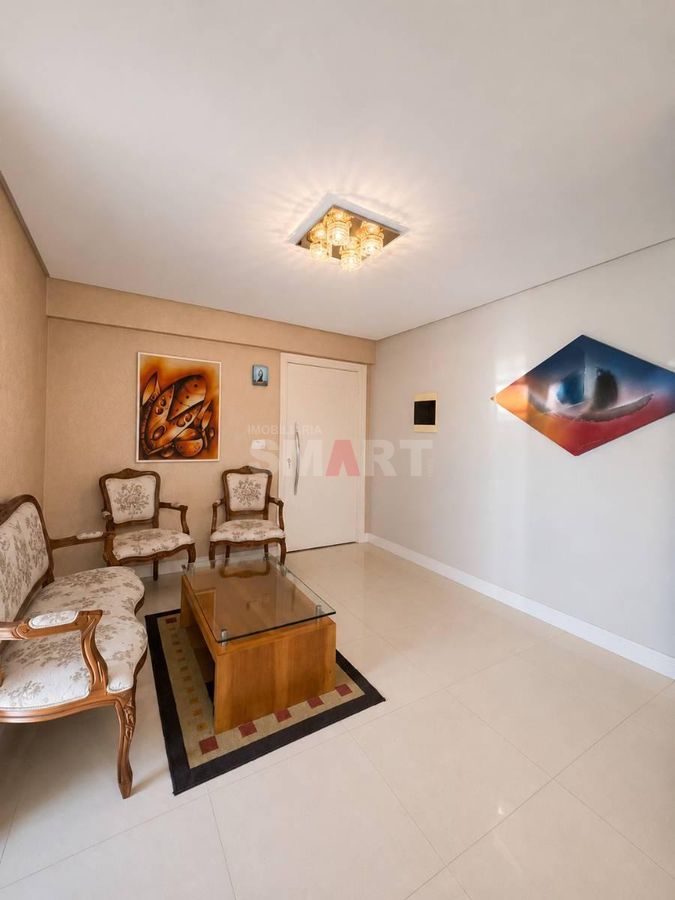 Apartamento no Centro de Jaragua com 1 Suite e 2 Quartos