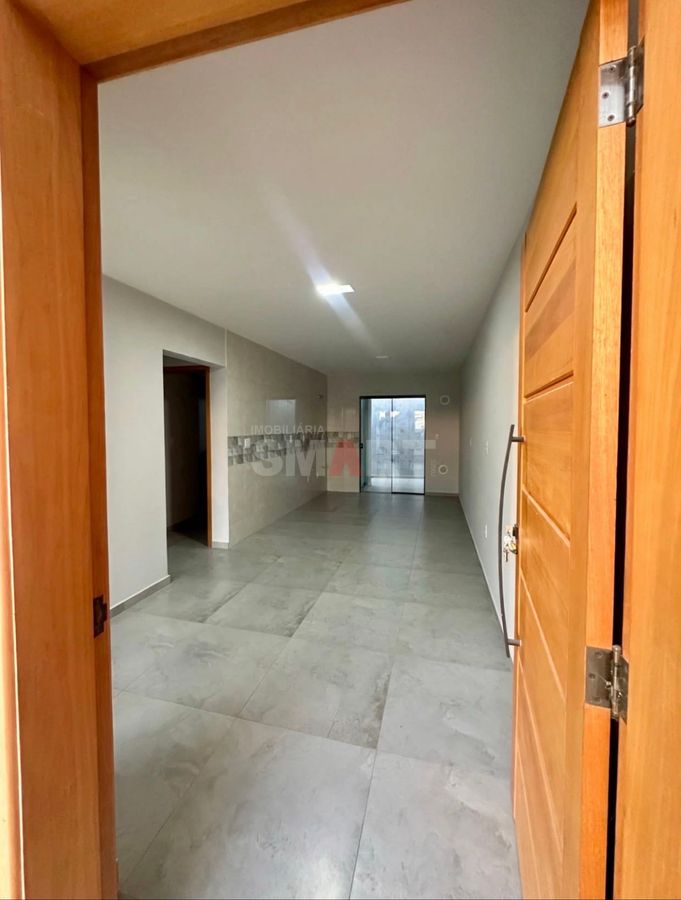 Casa Geminada Térrea - 2 Quartos - com Churrasqueira Bairro: Dona Francisca
