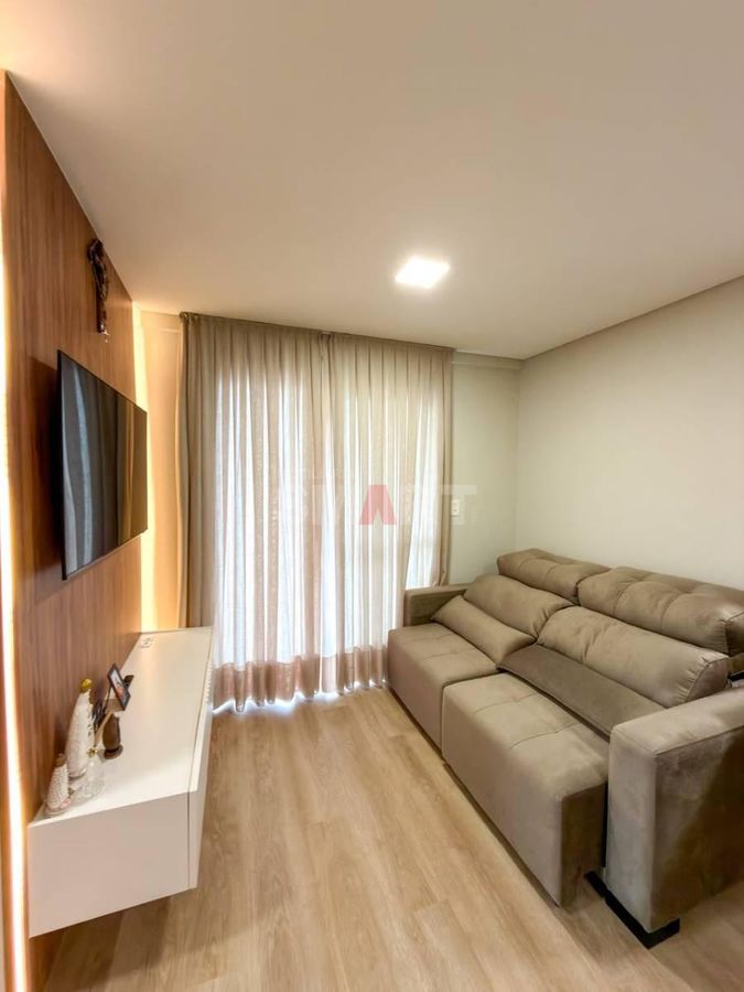 Apartamento mobiliado com 2 quartos na Vila Nova com elevador