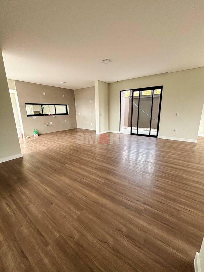 Casa com Elevador e 3 Andares Alto Padrão no Tifa Martins