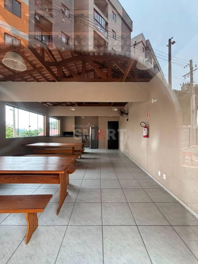 Apartamento com 2 Quartos na Ilha da Figueira