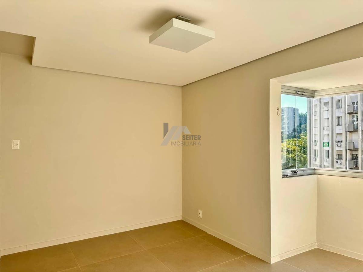 Apartamento a venda com 2 quartos Centro Florianópolis