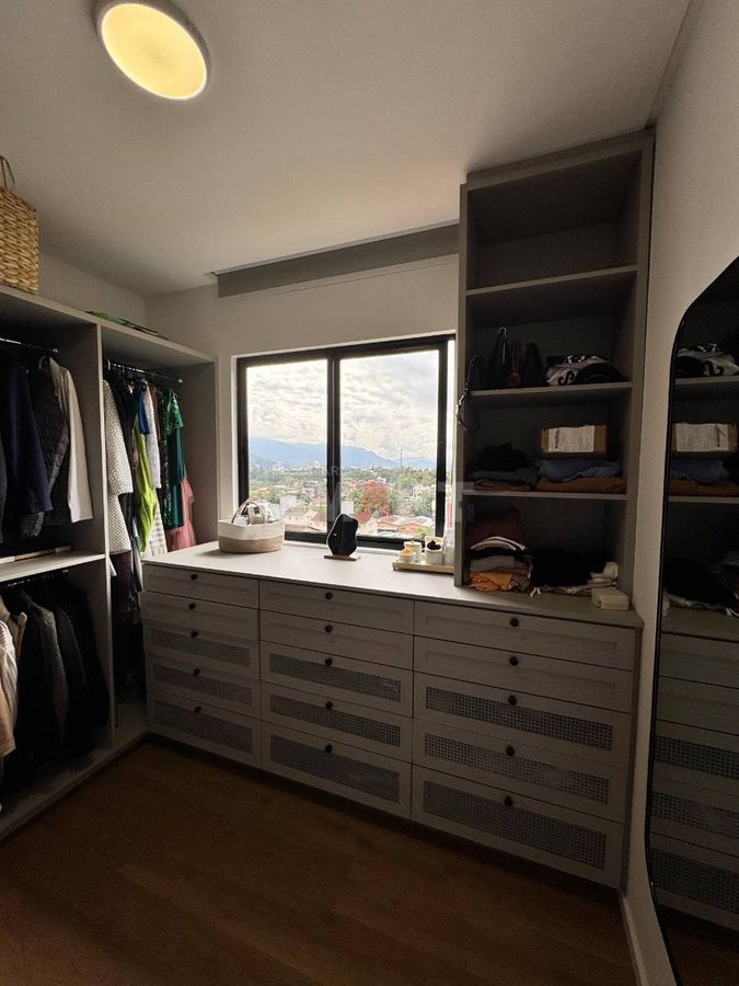 Apartamento com 1 Suíte c/ Closet + 1 Quarto no Jaraguá Esquerdo