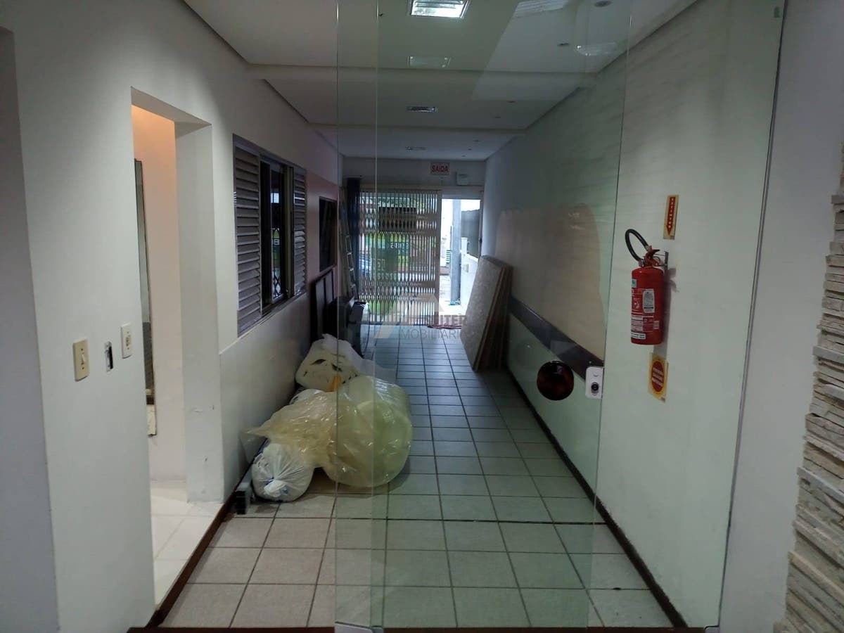Casa comercial para locação no corrego grande