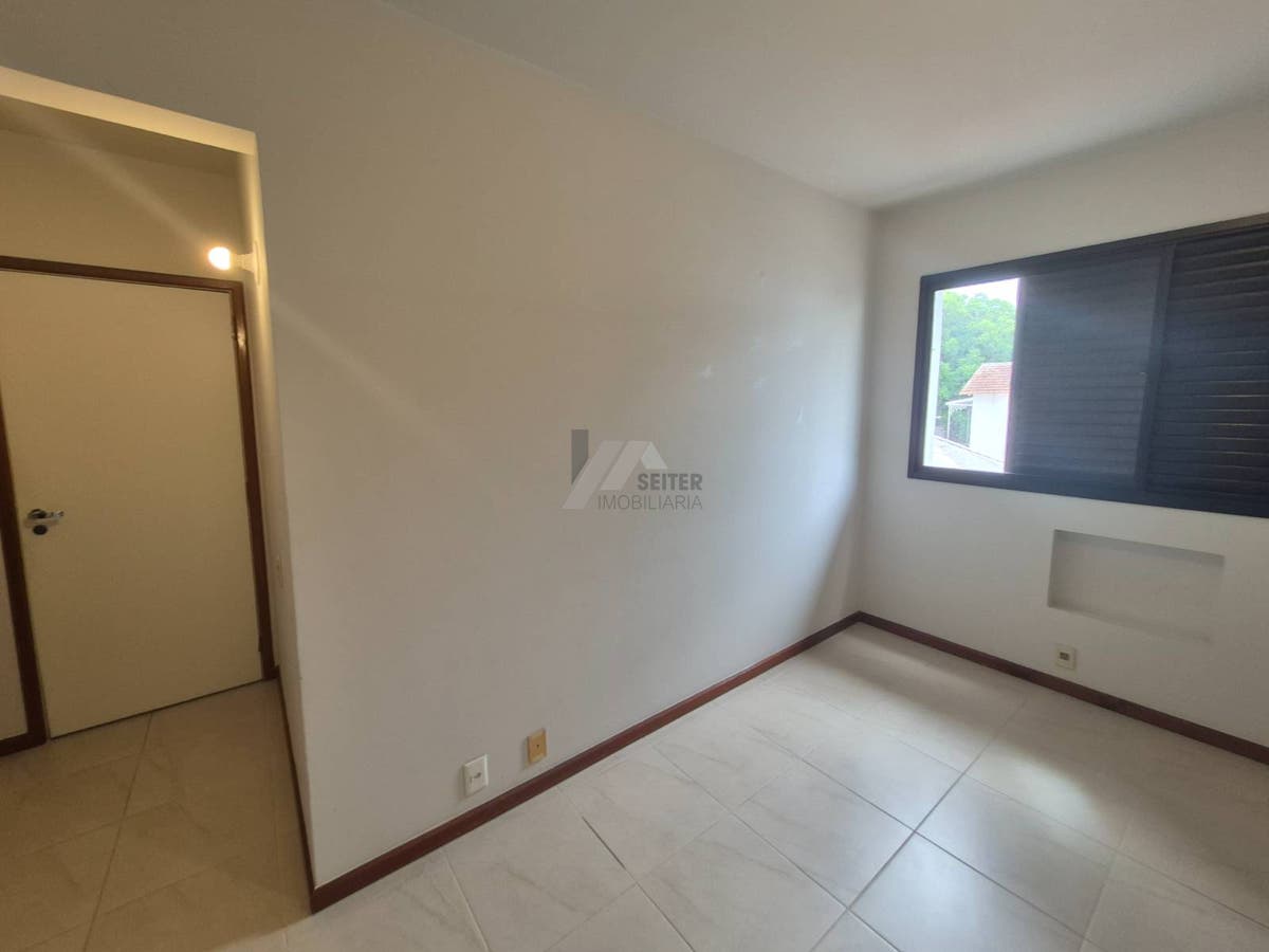Apartamento de 3 quartos para alugar centro