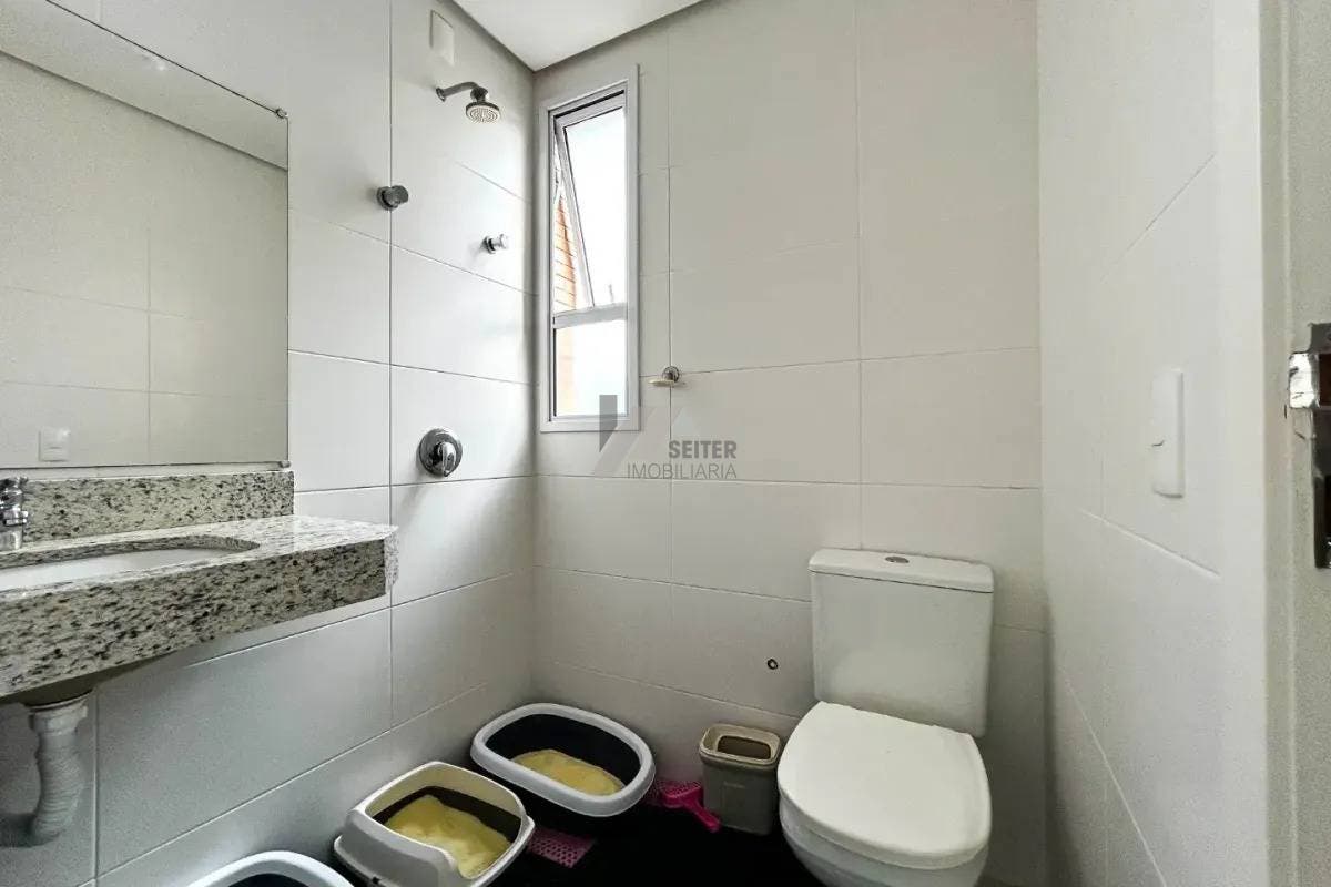 Apartamento com 2 quartos 2 suítes Córrego Grande Florianópolis