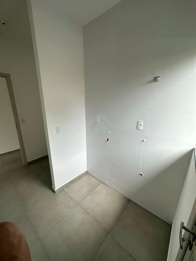 Casa, 2 quartos sendo 1 suíte, bal itamar