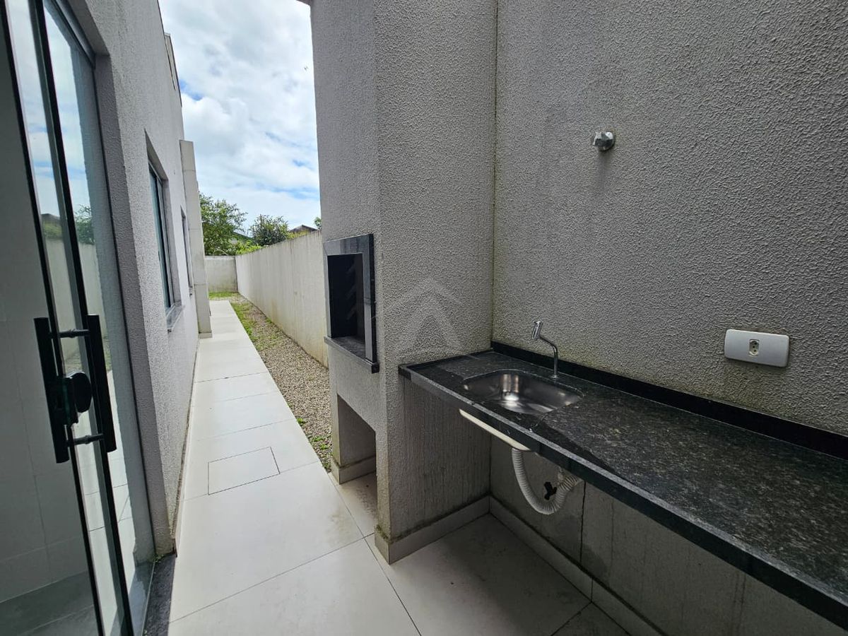 Casa, 3 quartos sendo 1 suíte, pontal