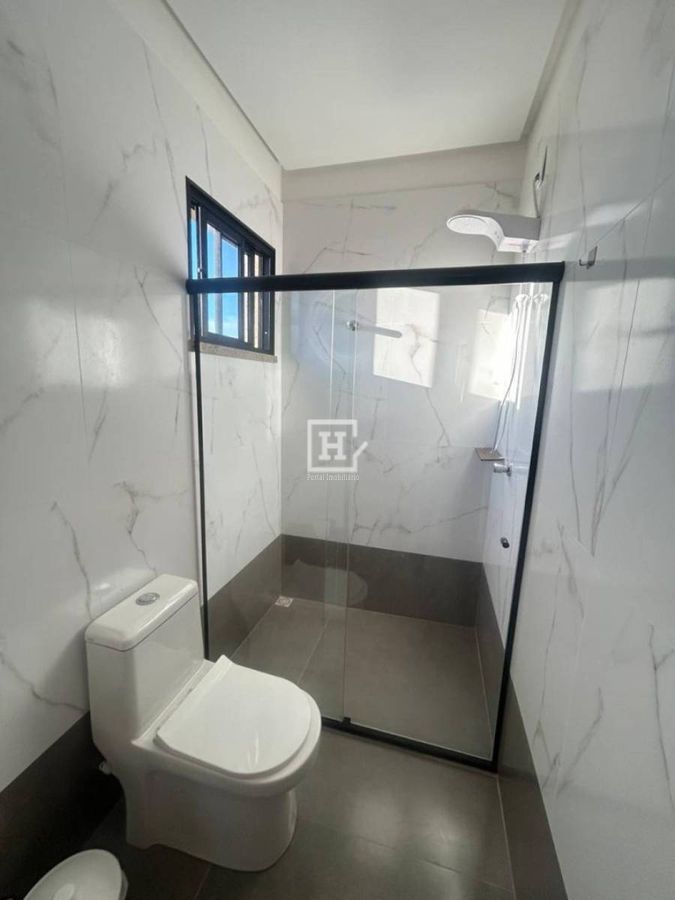 Casa de Condomínio com 4 quartos - Aracaju
