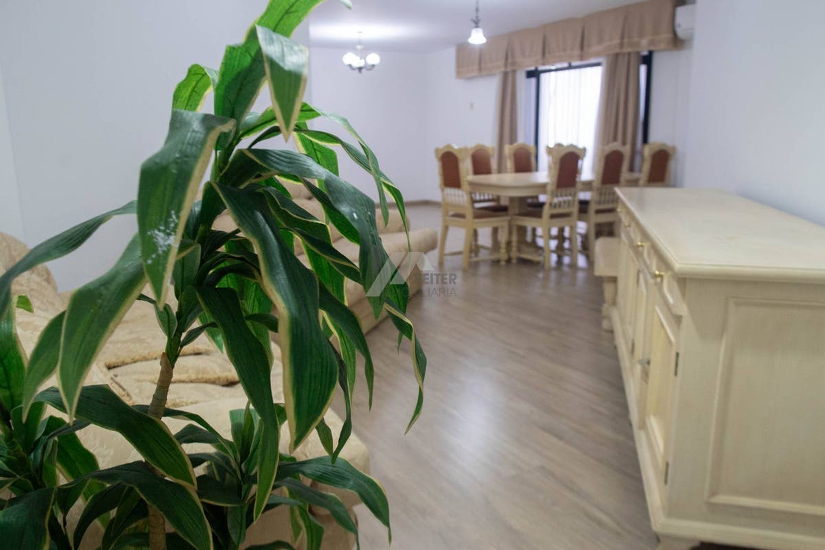 Apartamento com 3 quartos, Centro - Florianópolis