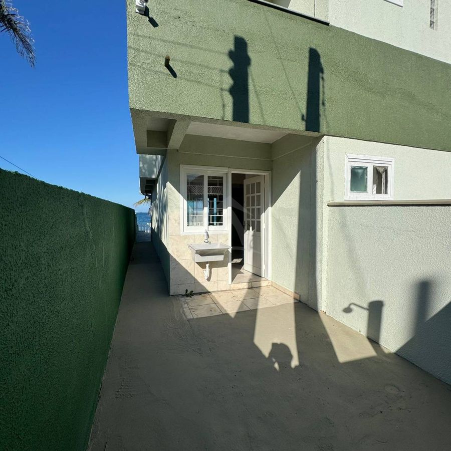 Casa pé na areia, 5 quartos, 3 pavimentos, bal cambijú