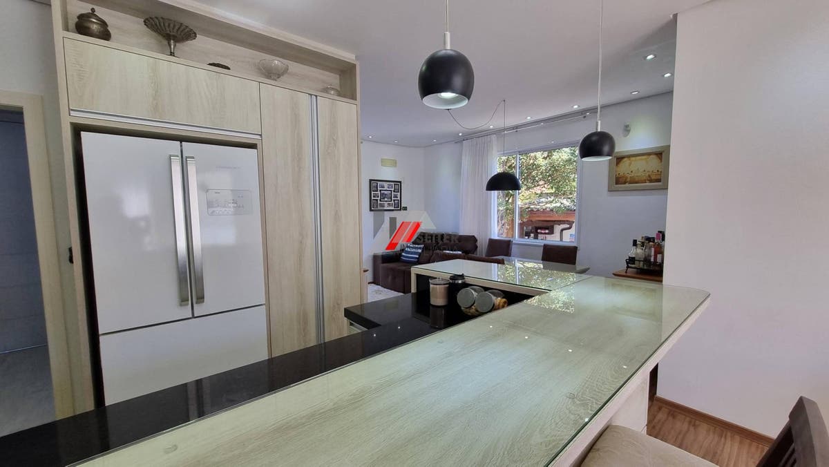 Casa de 3 suites a venda Lagoa da Conceiçao Florianopolis com 352 metros de area util