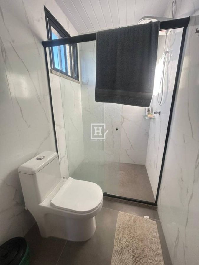 Casa de Condomínio com 4 quartos - Aracaju