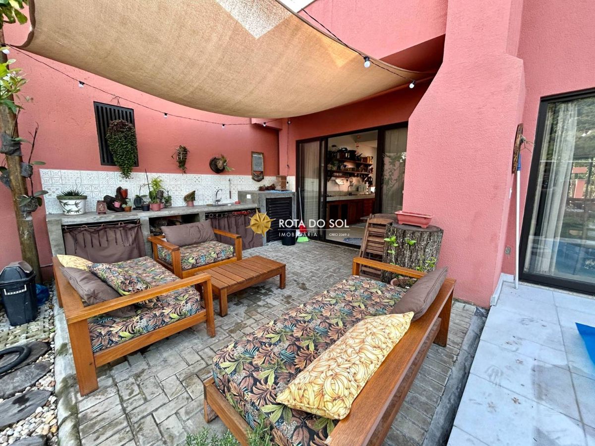 Casa à venda 4 quartos com piscina Praia Mariscal Bombinhas SC - 38