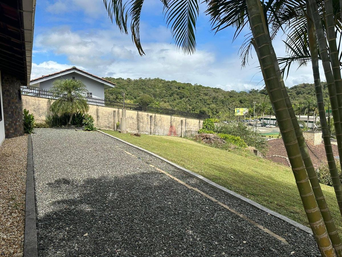 Casa com Piscina, 1 Suíte e 3 Quartos em Massaranduba - foto 23