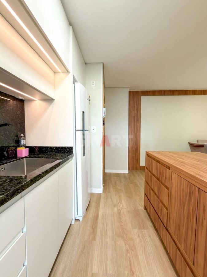 Apartamento mobiliado com 2 quartos na Vila Nova com elevador