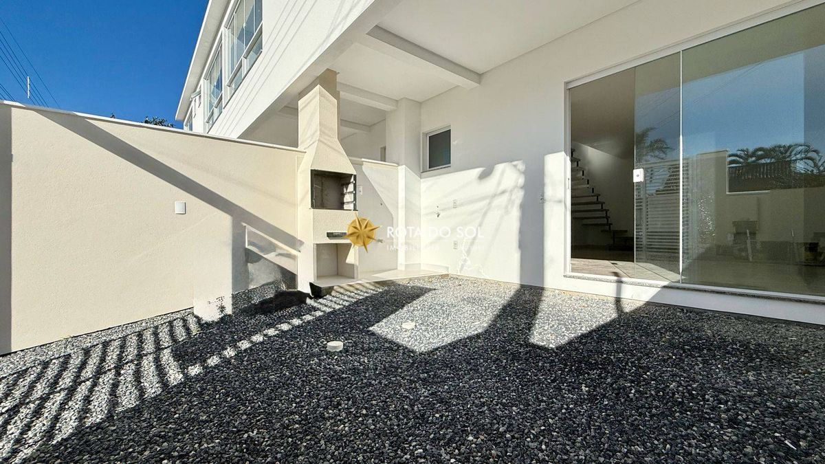 Costa Amalfitana Residencial Sobrado novo 2 suítes Praia Zimbros Bombinhas SC - 19