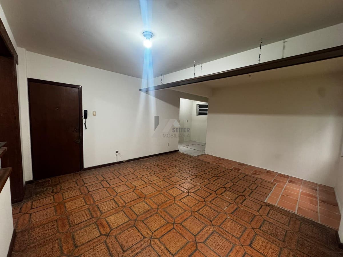 Apartamento 2 dormitórios na Trindade