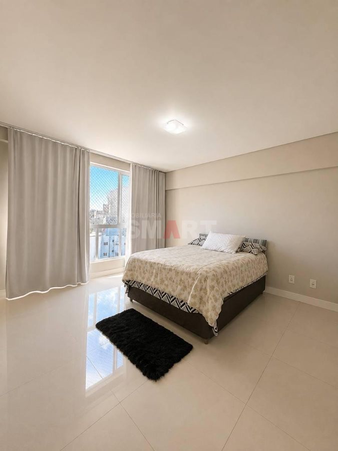 Apartamento no Centro de Jaragua com 1 Suite e 2 Quartos