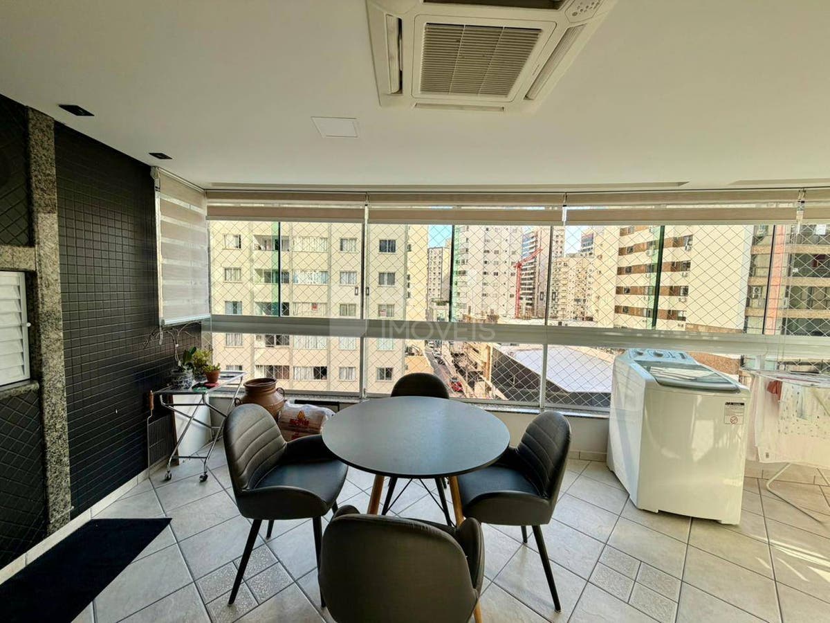 Apartamento de 3 quartos, 140m² no bairro Centro, em Balneário Camboriú | Eu Corretor