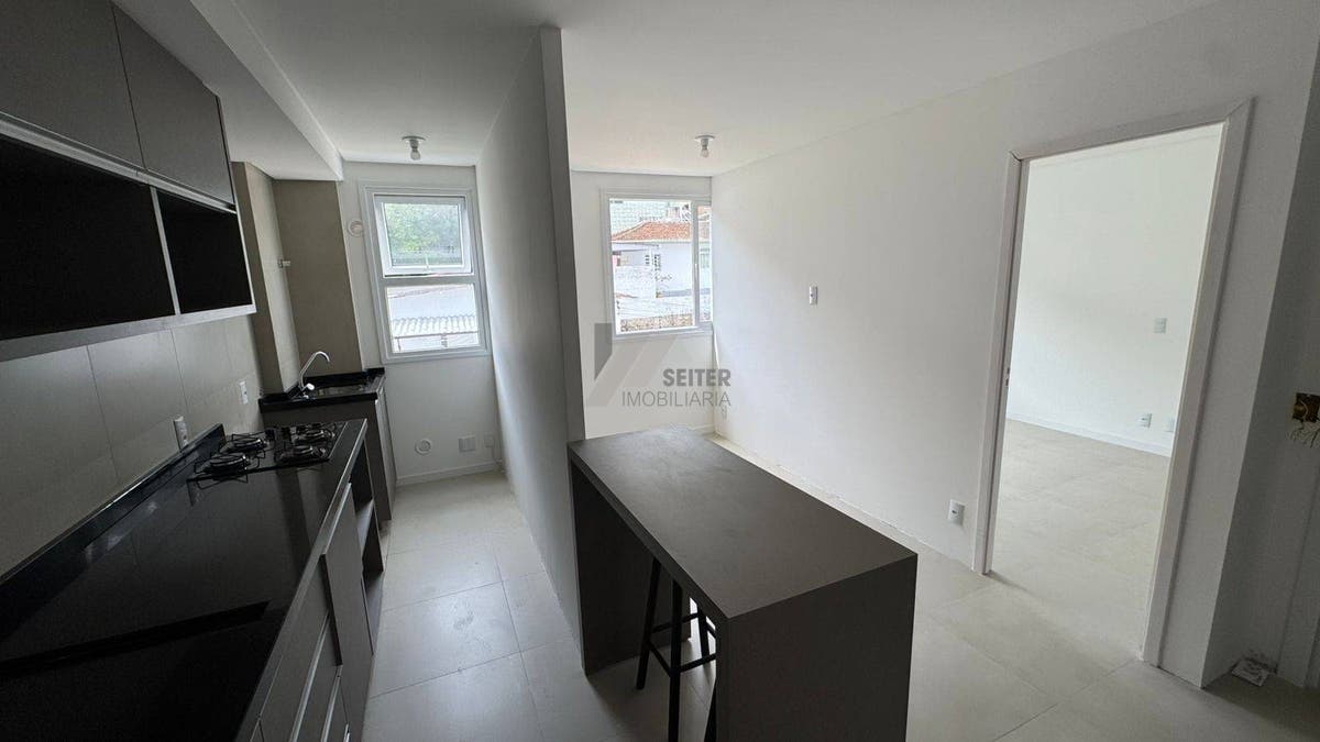 Apartamento para alugar centro de florianopolis Ed Kuboo