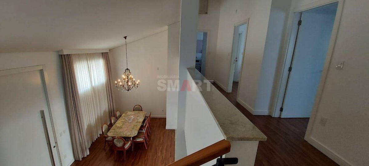 Casa com 4 Suítes no Bairro Nova Brasília