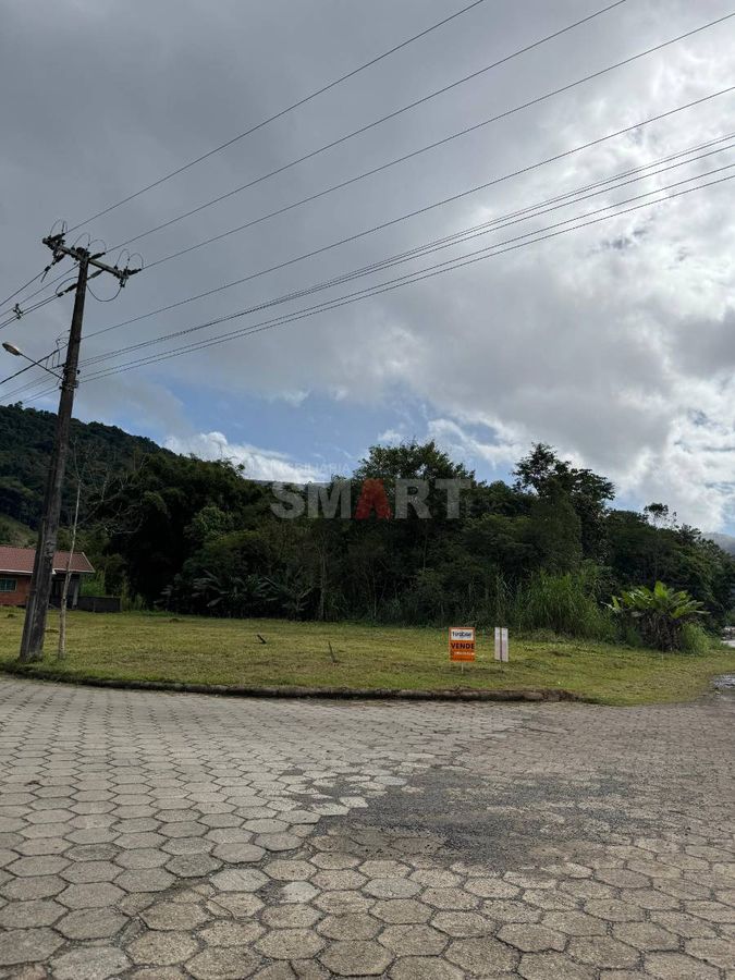 Terreno a Venda no Rio da Luz com 447m²