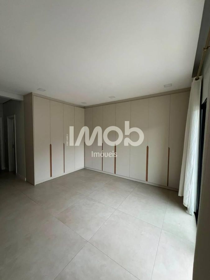 Geminado com suíte + 2 quartos, chico de paulo