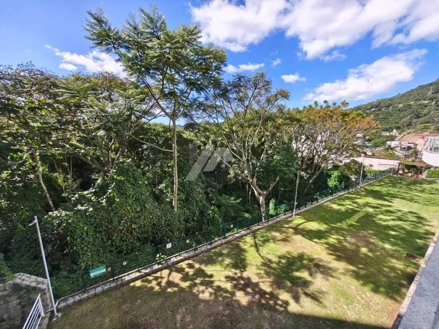 Apartamento com 3 quartos Pantanal Florianópolis
