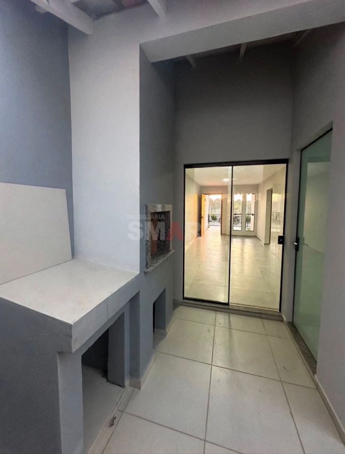 Casa Geminada Térrea - 2 Quartos - com Churrasqueira Bairro: Dona Francisca