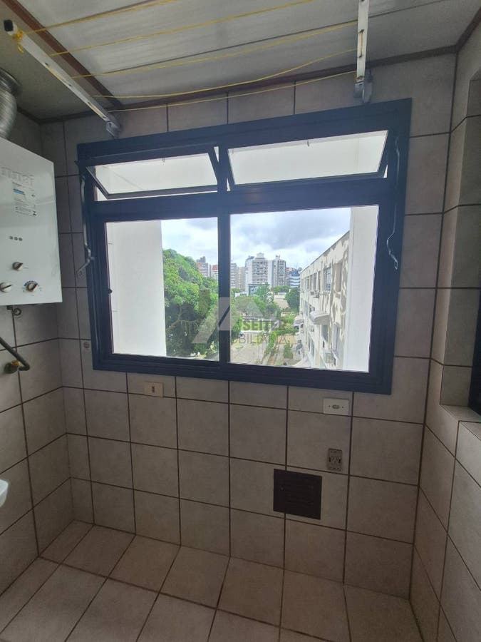 Apartamento de 3 quartos para alugar centro