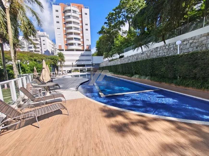 Apartamento com 3 quartos Pantanal Florianópolis