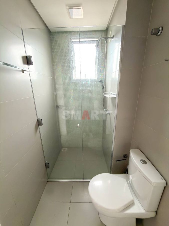Apartamento no Centro com 1 Suíte + 2 Quartos Prédio Completo