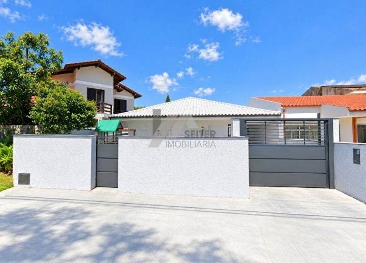 Casa 3 dormitórios a Venda em Florianópolis Itacorubi