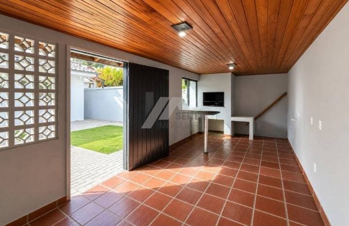 Casa 3 dormitórios a Venda em Florianópolis Itacorubi