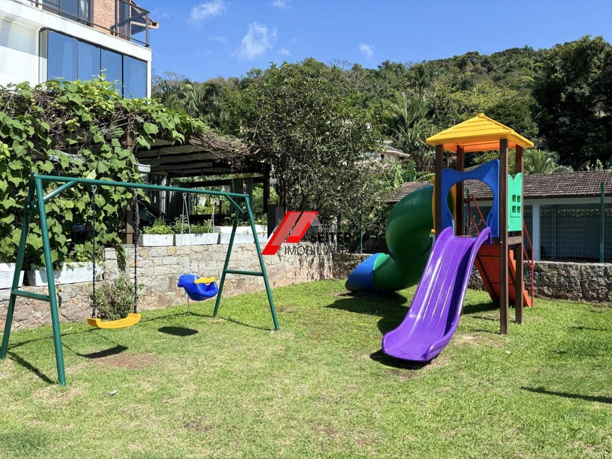 Casa à venda na beira da Lagoa em Florianópolis