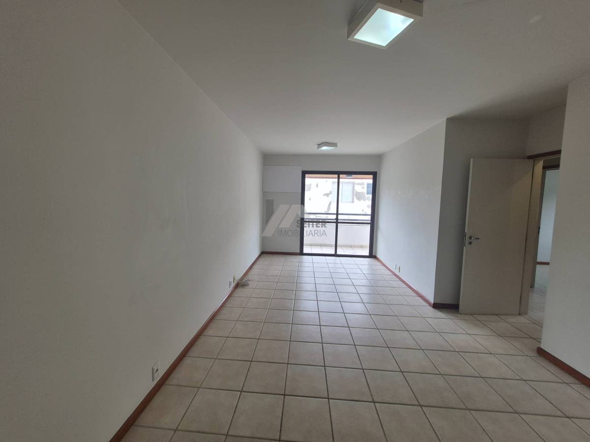Apartamento de 3 quartos para alugar centro