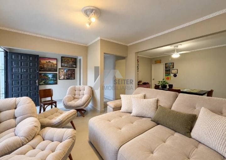 Casa 3 dormitórios a Venda em Florianópolis Itacorubi