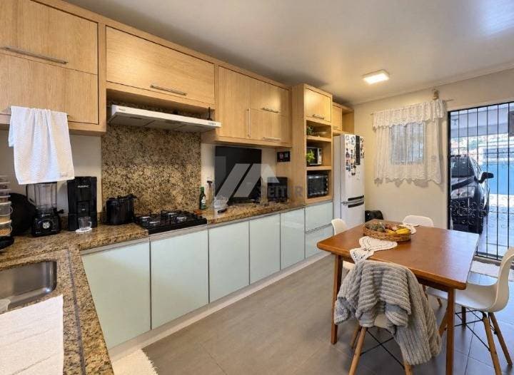 Casa 3 dormitórios a Venda em Florianópolis Itacorubi