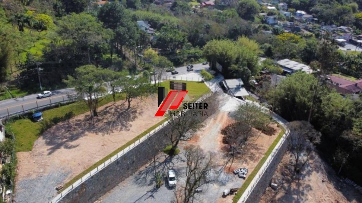 Terreno para alugar na Lagoa da Conceição em Florianópolis proximo escola sarapiquá