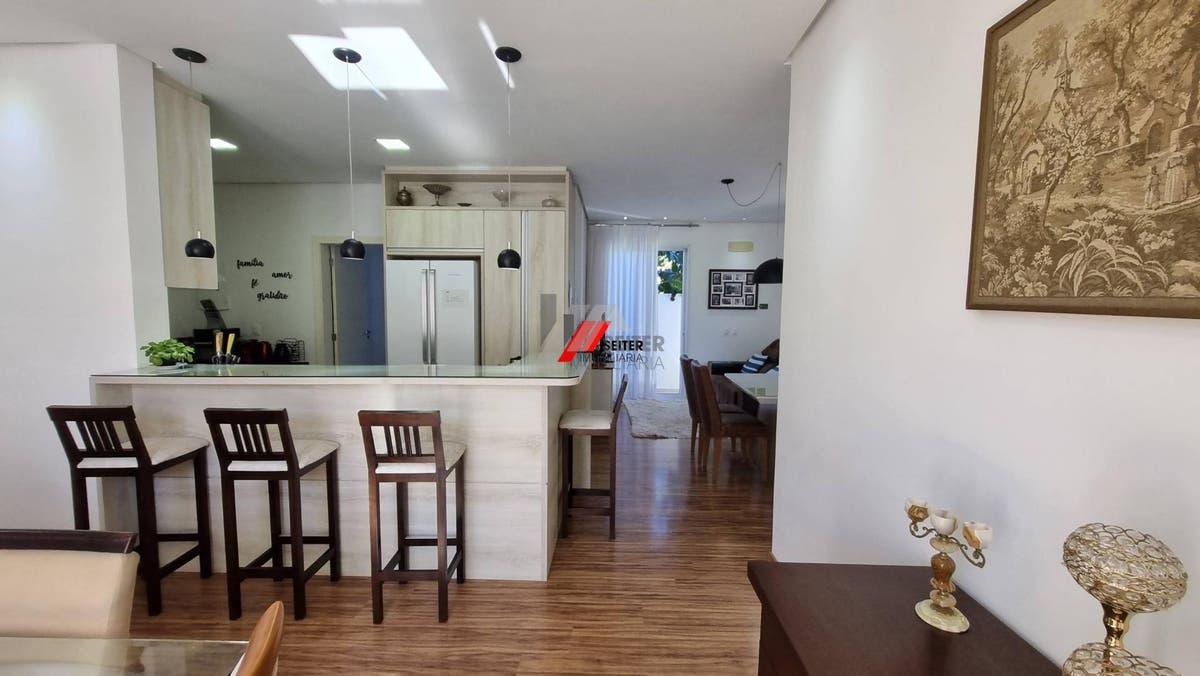 Casa de 3 suites a venda Lagoa da Conceiçao Florianopolis com 352 metros de area util