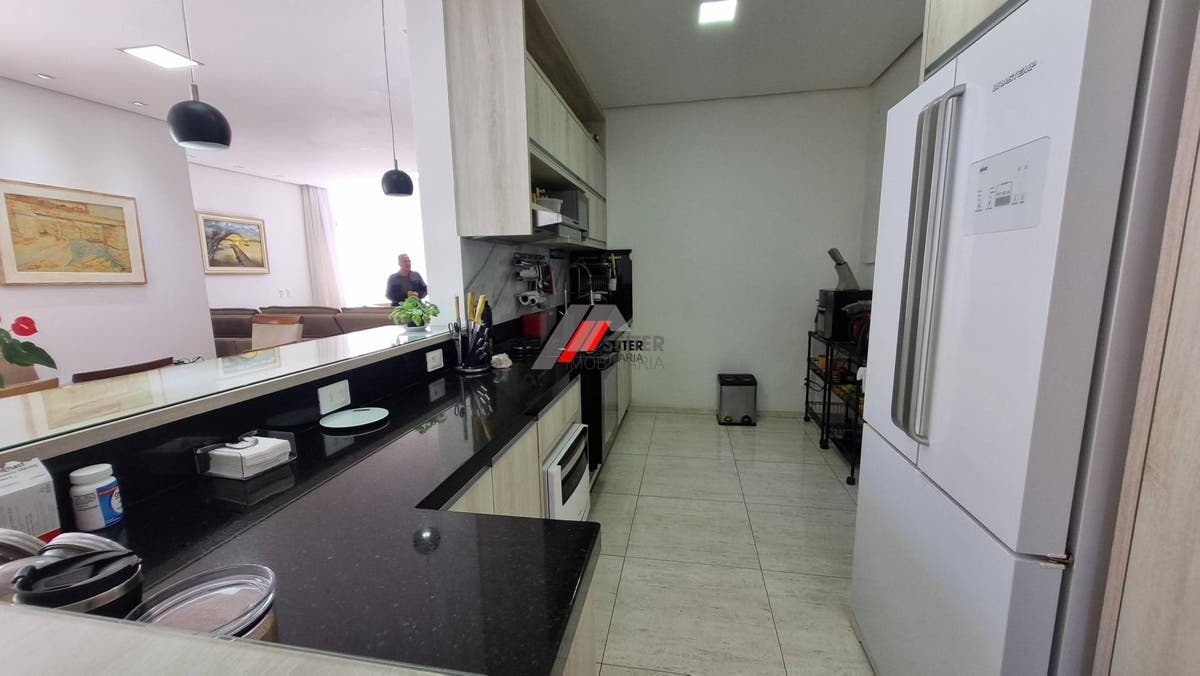 Casa de 3 suites a venda Lagoa da Conceiçao Florianopolis com 352 metros de area util