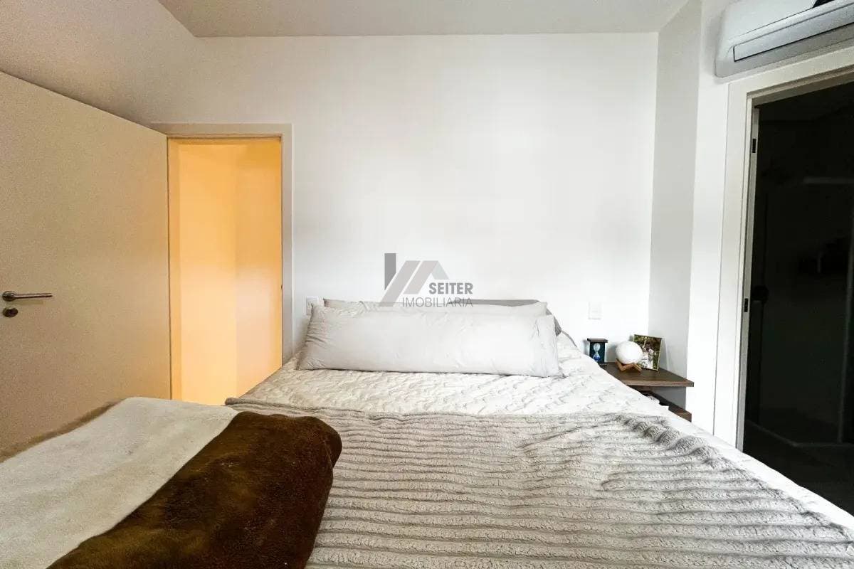 Apartamento com 2 quartos 2 suítes Córrego Grande Florianópolis